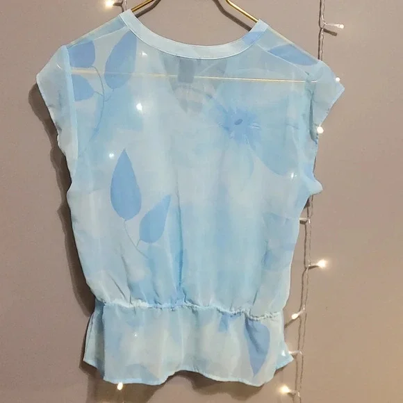 ANN TAYLOR SIZE SP WOMENS BLUE BLOUSE - Picture 3 of 3